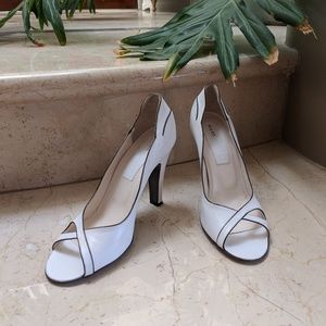 MARC JACOBS Open Toe White Leather High Heels!